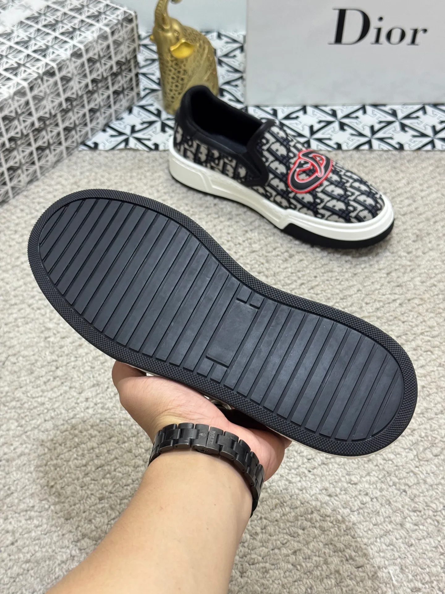 Men's men's shoes 💰380 [New style] 🌂🌂Top original - Dior 🆕 one-leg casual shoes, the upper is carefully made with canvas, comfortable and breathable ~ two-color rubber sole, enhances style. Fashionable and versatile, it can complement any look. Featuring an exquisite design that is uniquely dynamic and modern, this shoe is part of Dior's legacy and embodies modern elegance. Size: 38-44 (45 customized